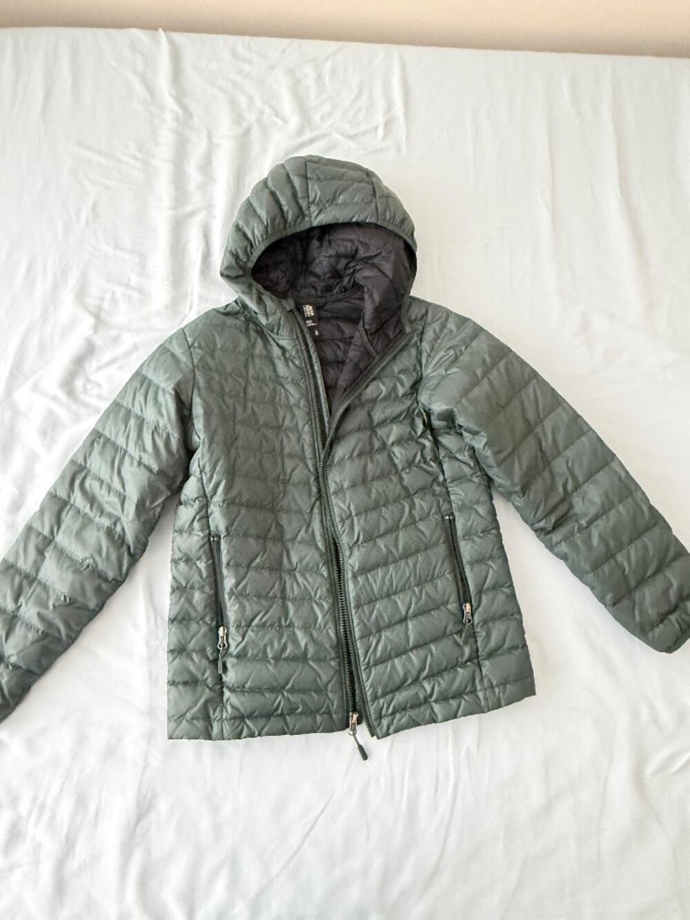 Mountain Hardwear Ghost Whisperer Hooded Down Puffer Jacket Green Youth Large